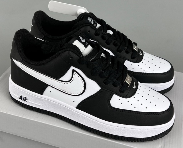 Nike Air Force Ones 084