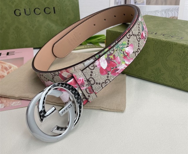 GUCCl Boutique Belts 079